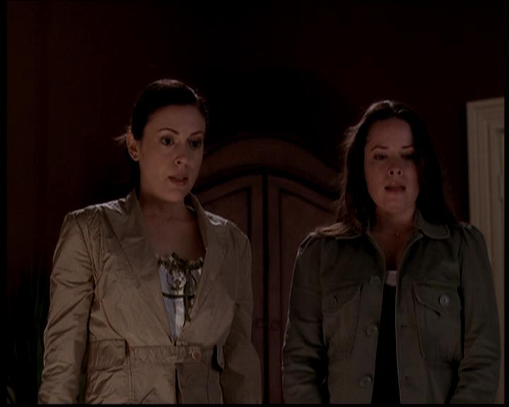 Charmed-Online-dot-722SomethingWiccaThisWayGoes1523.jpg