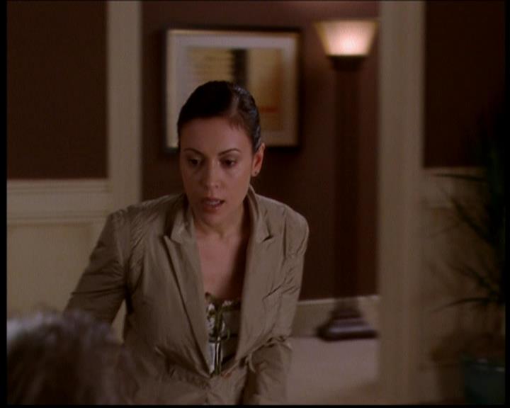 Charmed-Online-dot-722SomethingWiccaThisWayGoes1552.jpg