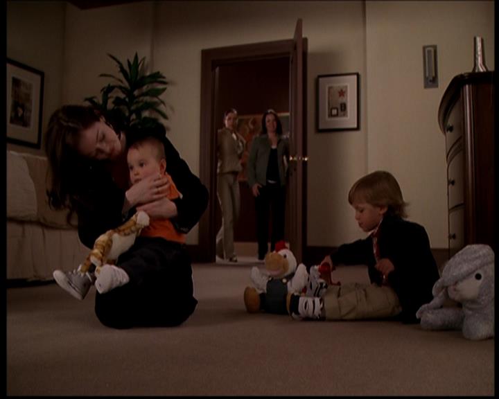 Charmed-Online-dot-722SomethingWiccaThisWayGoes1602.jpg