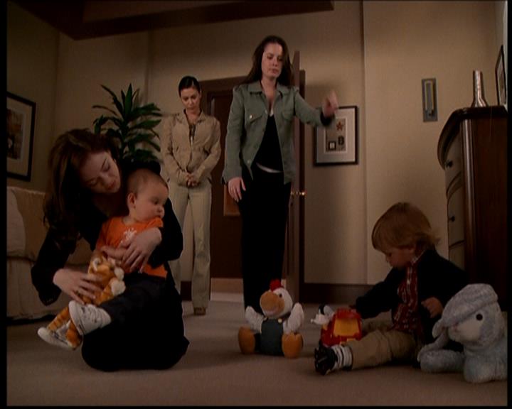 Charmed-Online-dot-722SomethingWiccaThisWayGoes1614.jpg