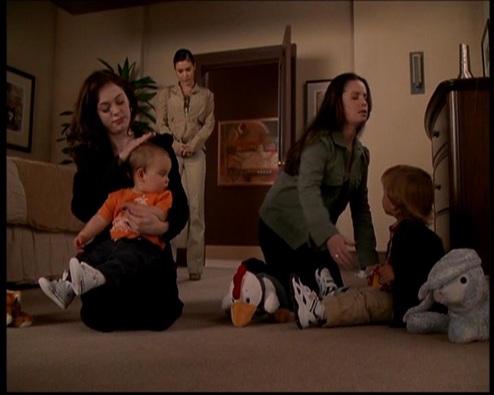 Charmed-Online-dot-722SomethingWiccaThisWayGoes1618.jpg