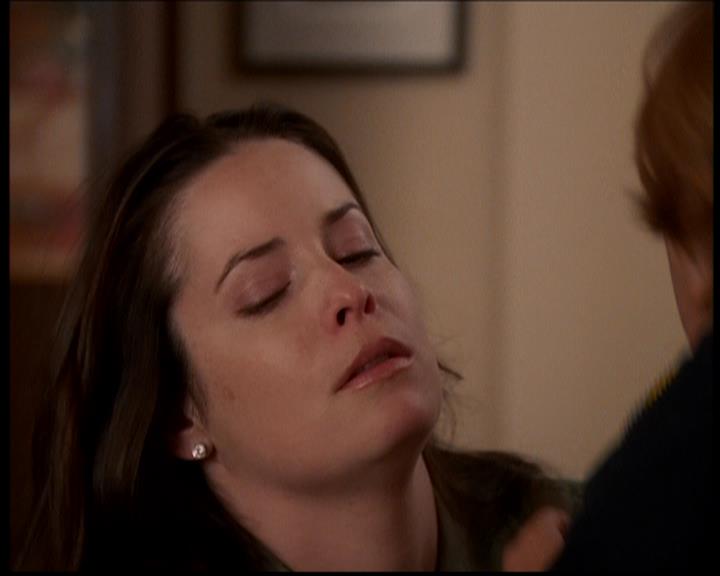 Charmed-Online-dot-722SomethingWiccaThisWayGoes1643.jpg