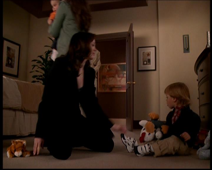 Charmed-Online-dot-722SomethingWiccaThisWayGoes1660.jpg Charmed-Online-dot-722SomethingWiccaThisWayGoes1660.jpg