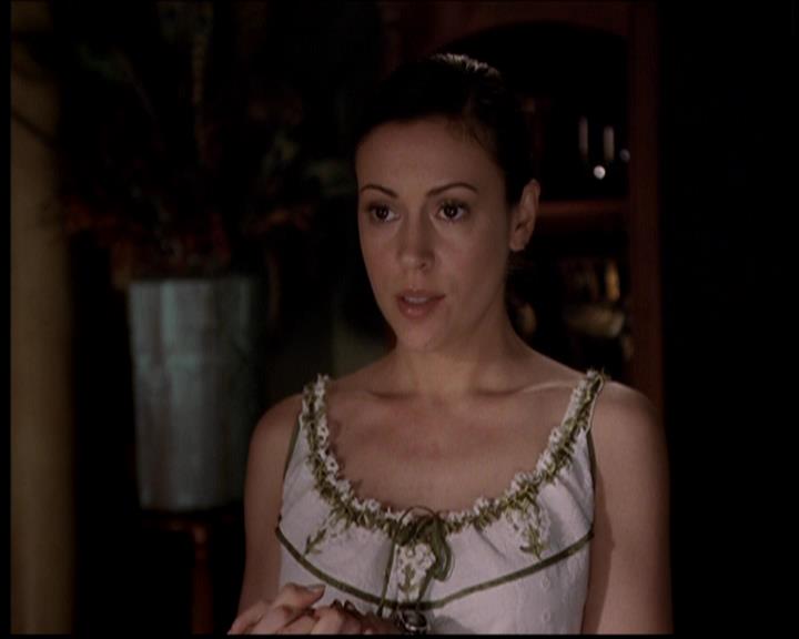 Charmed-Online-dot-722SomethingWiccaThisWayGoes1752.jpg
