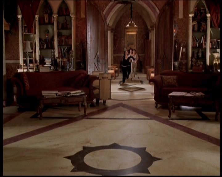 Charmed-Online-dot-722SomethingWiccaThisWayGoes1786.jpg