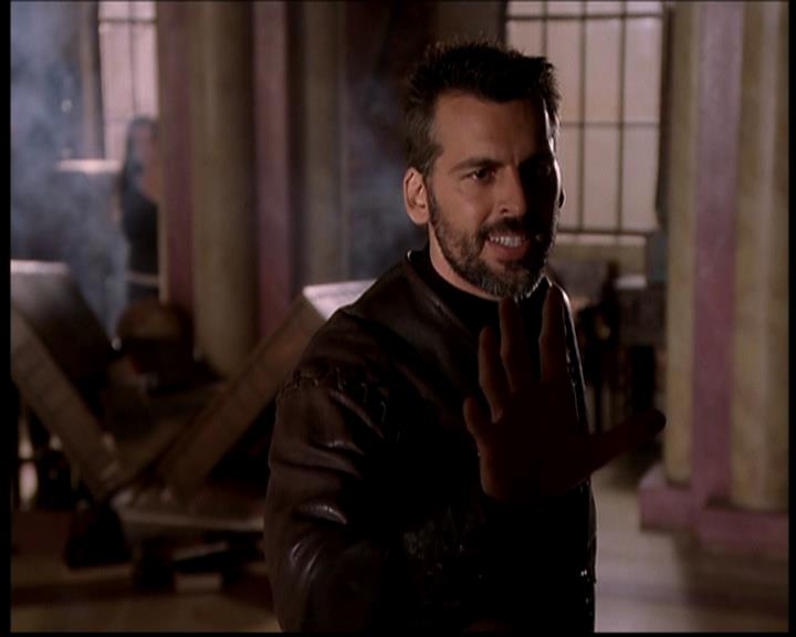 Charmed-Online-dot-722SomethingWiccaThisWayGoes1815.jpg