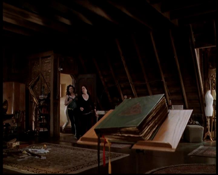 Charmed-Online-dot-722SomethingWiccaThisWayGoes1842.jpg