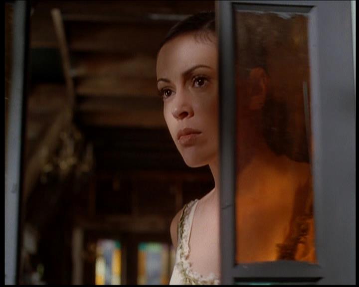 Charmed-Online-dot-722SomethingWiccaThisWayGoes1873.jpg