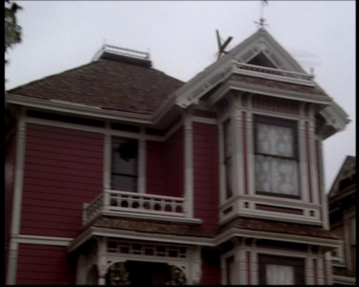 Charmed-Online-dot-722SomethingWiccaThisWayGoes1895.jpg