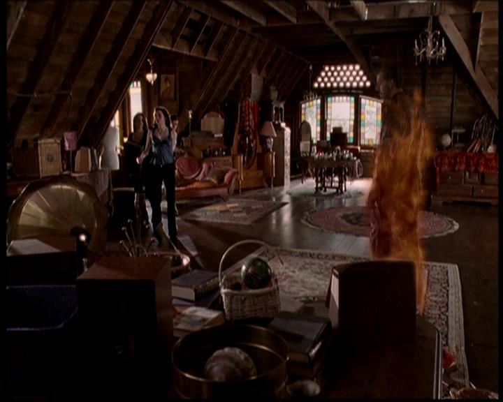 Charmed-Online-dot-722SomethingWiccaThisWayGoes1931.jpg