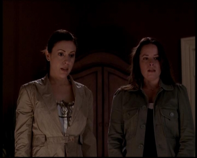 Charmed-Online-dot-722SomethingWiccaThisWayGoes1524.jpg