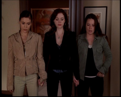 Charmed-Online-dot-722SomethingWiccaThisWayGoes1673.jpg