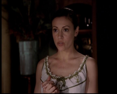 Charmed-Online-dot-722SomethingWiccaThisWayGoes1751.jpg