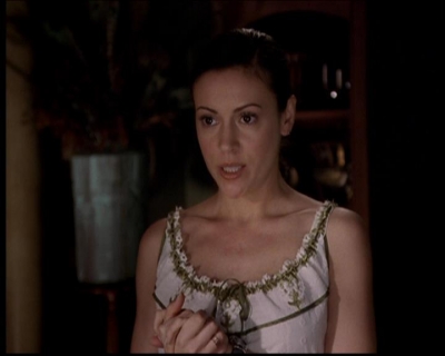 Charmed-Online-dot-722SomethingWiccaThisWayGoes1761.jpg