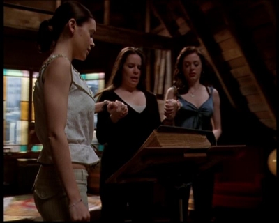 Charmed-Online-dot-722SomethingWiccaThisWayGoes1856.jpg