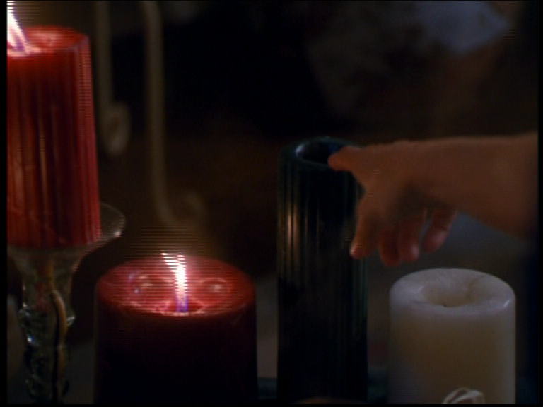 charmed-online_dot_net_OpeningCreditsS7-00013.png