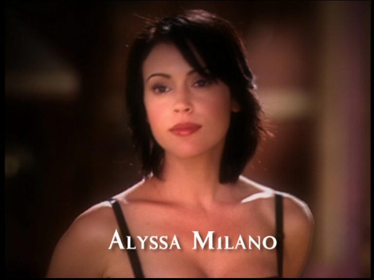 charmed-online_dot_net_OpeningCreditsS7-00017.png