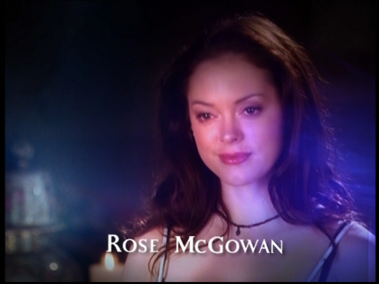 charmed-online_dot_net_OpeningCreditsS7-00026.png