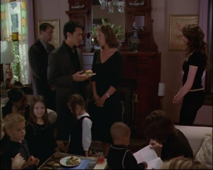 Charmed-Online_dot_net-8x01StillCharmedAndKicking0029.jpg