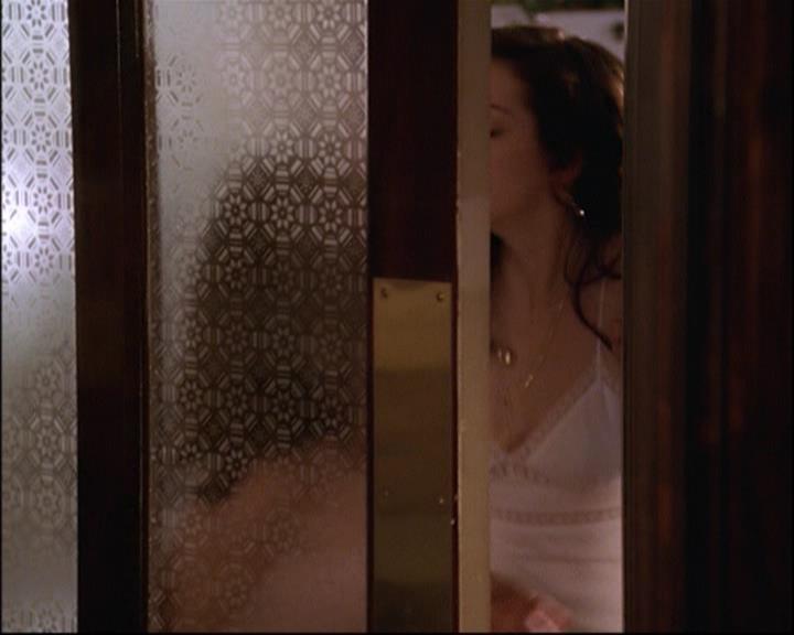 Charmed-Online_dot_net-8x01StillCharmedAndKicking0288.jpg