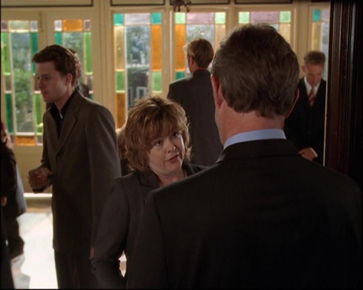 Charmed-Online_dot_net-8x01StillCharmedAndKicking0290.jpg Charmed-Online_dot_net-8x01StillCharmedAndKicking0290.jpg