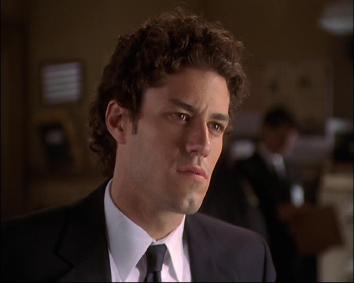 Charmed-Online_dot_net-8x01StillCharmedAndKicking0509.jpg