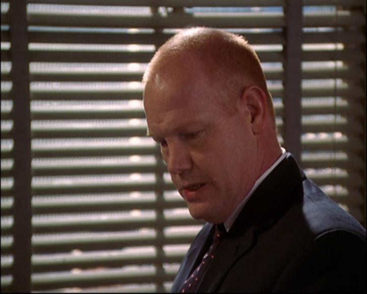 Charmed-Online_dot_net-8x01StillCharmedAndKicking0511.jpg
