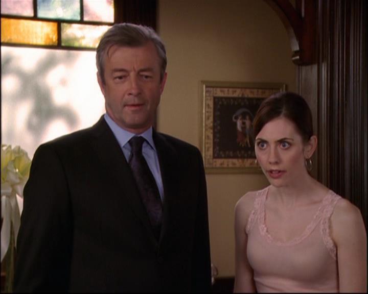 Charmed-Online_dot_net-8x01StillCharmedAndKicking0575.jpg