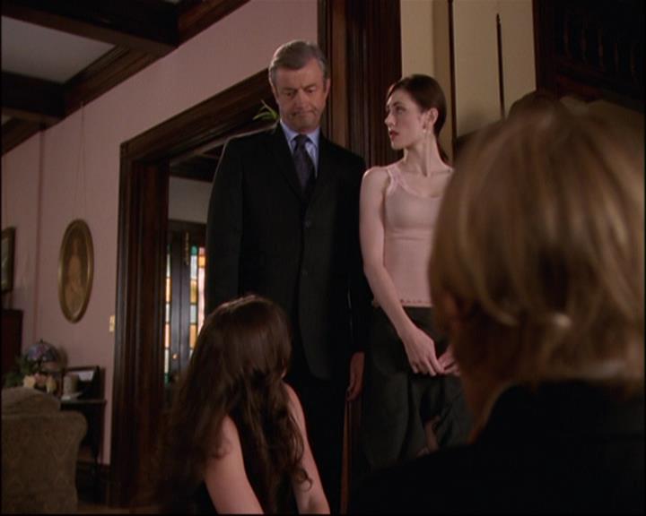 Charmed-Online_dot_net-8x01StillCharmedAndKicking0588.jpg