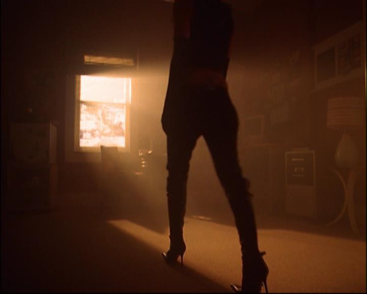 Charmed-Online_dot_net-8x01StillCharmedAndKicking0729.jpg