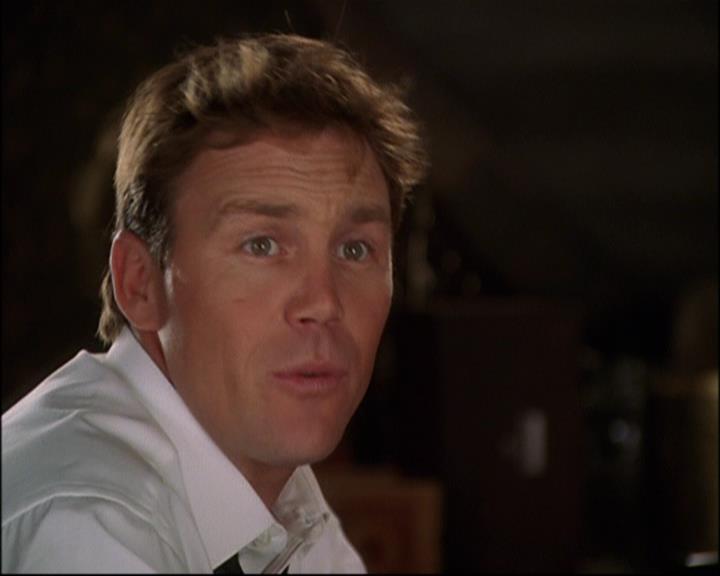 Charmed-Online_dot_net-8x01StillCharmedAndKicking0759.jpg