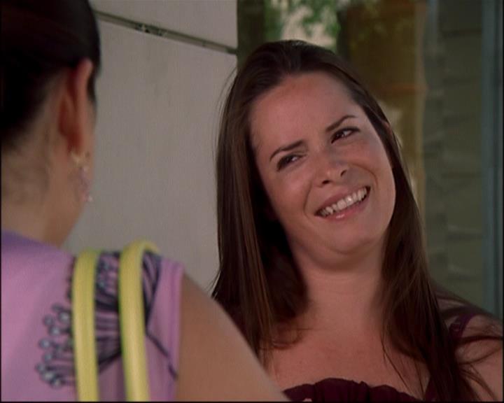 Charmed-Online_dot_net-8x01StillCharmedAndKicking0941.jpg