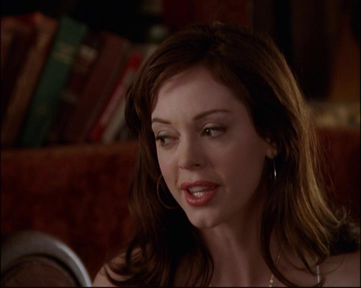 Charmed-Online_dot_net-8x01StillCharmedAndKicking1036.jpg