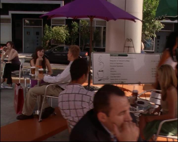 Charmed-Online_dot_net-8x01StillCharmedAndKicking1075.jpg Charmed-Online_dot_net-8x01StillCharmedAndKicking1075.jpg