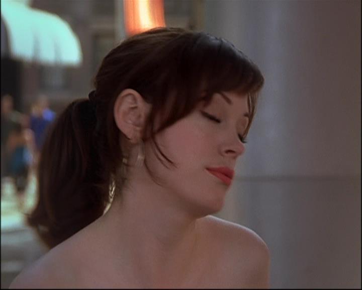 Charmed-Online_dot_net-8x01StillCharmedAndKicking1090.jpg Charmed-Online_dot_net-8x01StillCharmedAndKicking1090.jpg