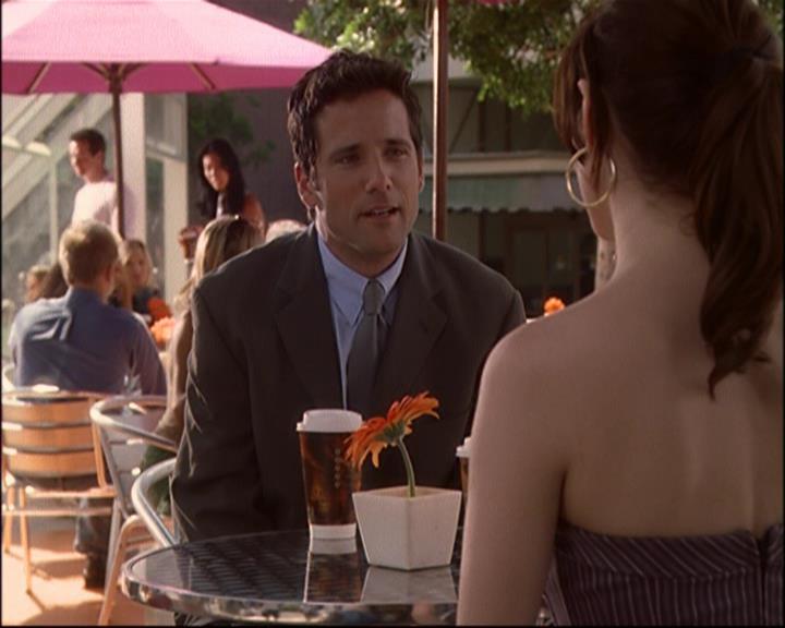Charmed-Online_dot_net-8x01StillCharmedAndKicking1123.jpg