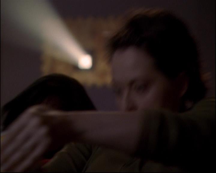 Charmed-Online_dot_net-8x01StillCharmedAndKicking1237.jpg Charmed-Online_dot_net-8x01StillCharmedAndKicking1237.jpg