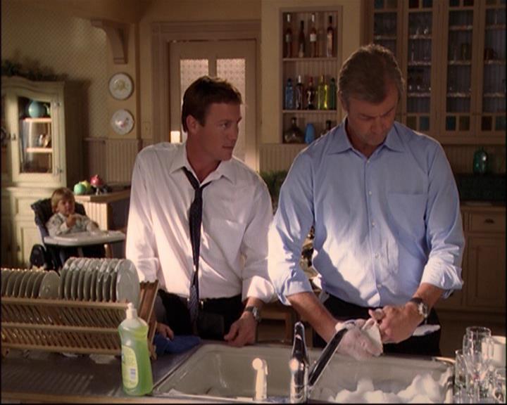 Charmed-Online_dot_net-8x01StillCharmedAndKicking1268.jpg Charmed-Online_dot_net-8x01StillCharmedAndKicking1268.jpg