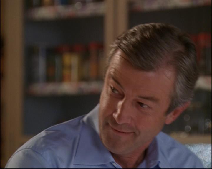 Charmed-Online_dot_net-8x01StillCharmedAndKicking1277.jpg