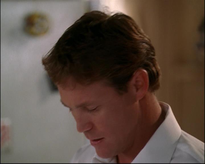Charmed-Online_dot_net-8x01StillCharmedAndKicking1332.jpg