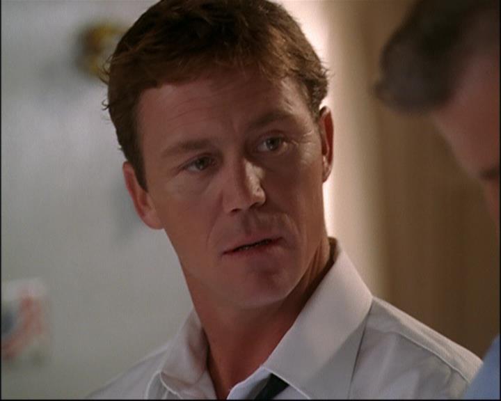 Charmed-Online_dot_net-8x01StillCharmedAndKicking1353.jpg