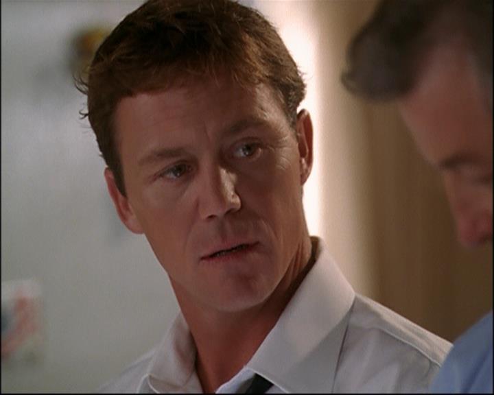 Charmed-Online_dot_net-8x01StillCharmedAndKicking1355.jpg