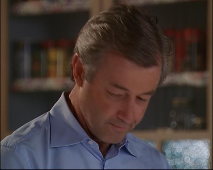 Charmed-Online_dot_net-8x01StillCharmedAndKicking1371.jpg Charmed-Online_dot_net-8x01StillCharmedAndKicking1371.jpg