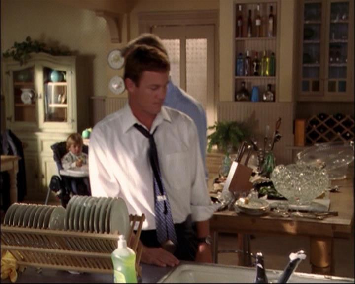 Charmed-Online_dot_net-8x01StillCharmedAndKicking1398.jpg