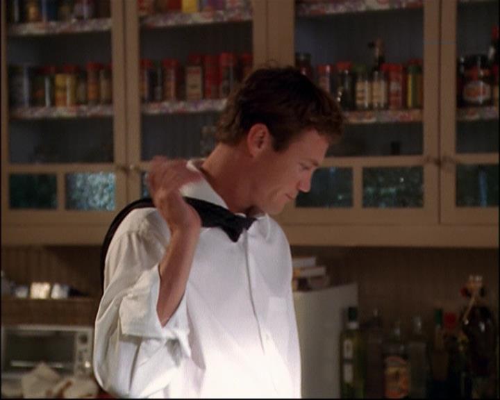 Charmed-Online_dot_net-8x01StillCharmedAndKicking1411.jpg