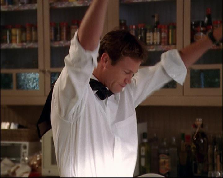 Charmed-Online_dot_net-8x01StillCharmedAndKicking1414.jpg