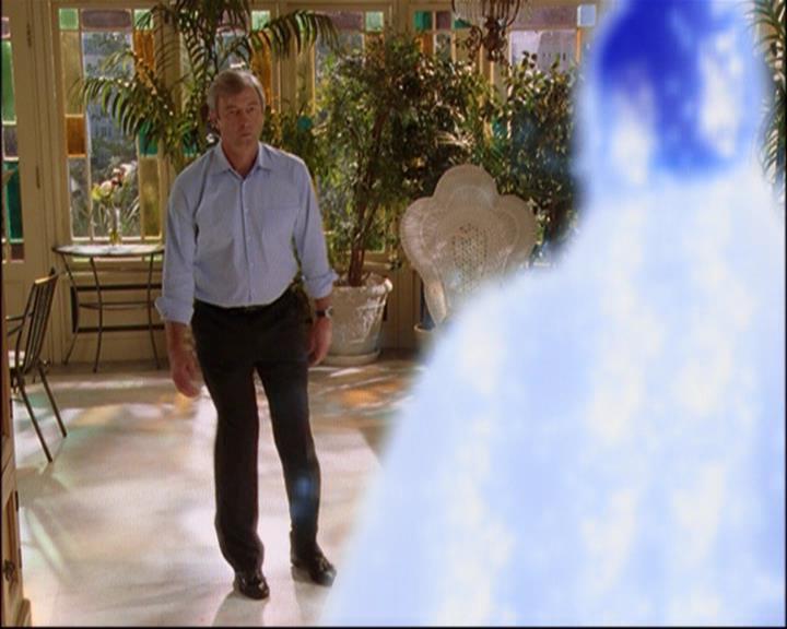 Charmed-Online_dot_net-8x01StillCharmedAndKicking1429.jpg