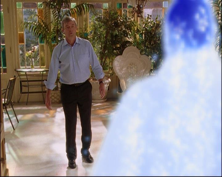 Charmed-Online_dot_net-8x01StillCharmedAndKicking1430.jpg