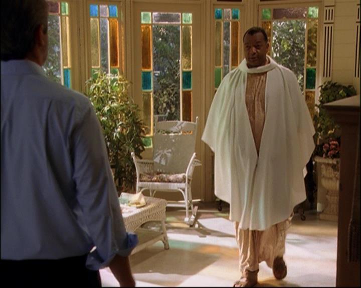 Charmed-Online_dot_net-8x01StillCharmedAndKicking1470.jpg