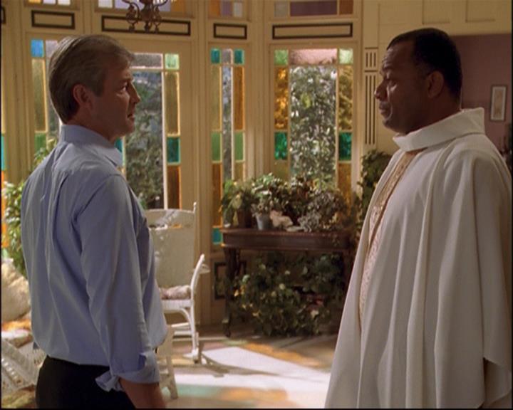 Charmed-Online_dot_net-8x01StillCharmedAndKicking1488.jpg